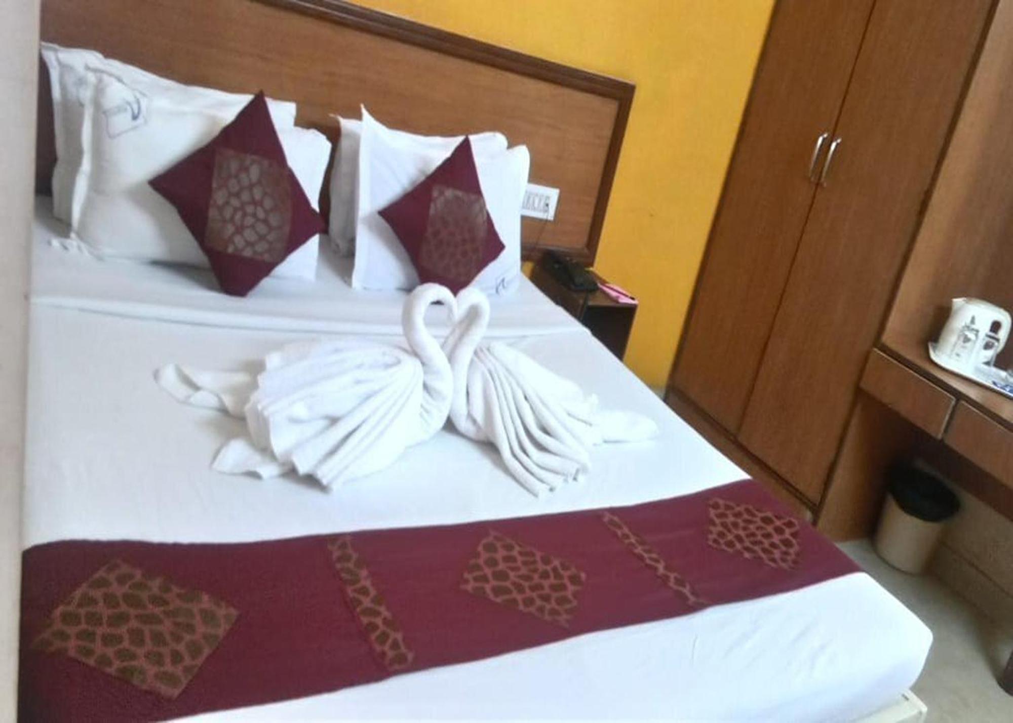 Hotel SPOT ON 36102 Akshara Regency Bangalore Exterior foto